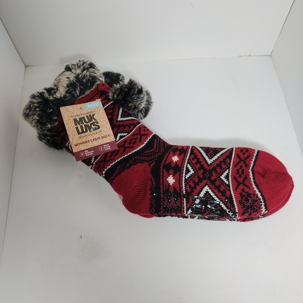 Muk Lucks Women Cabin Sock Size S/M (5-7) Red Black Slip Resistant Outsole New